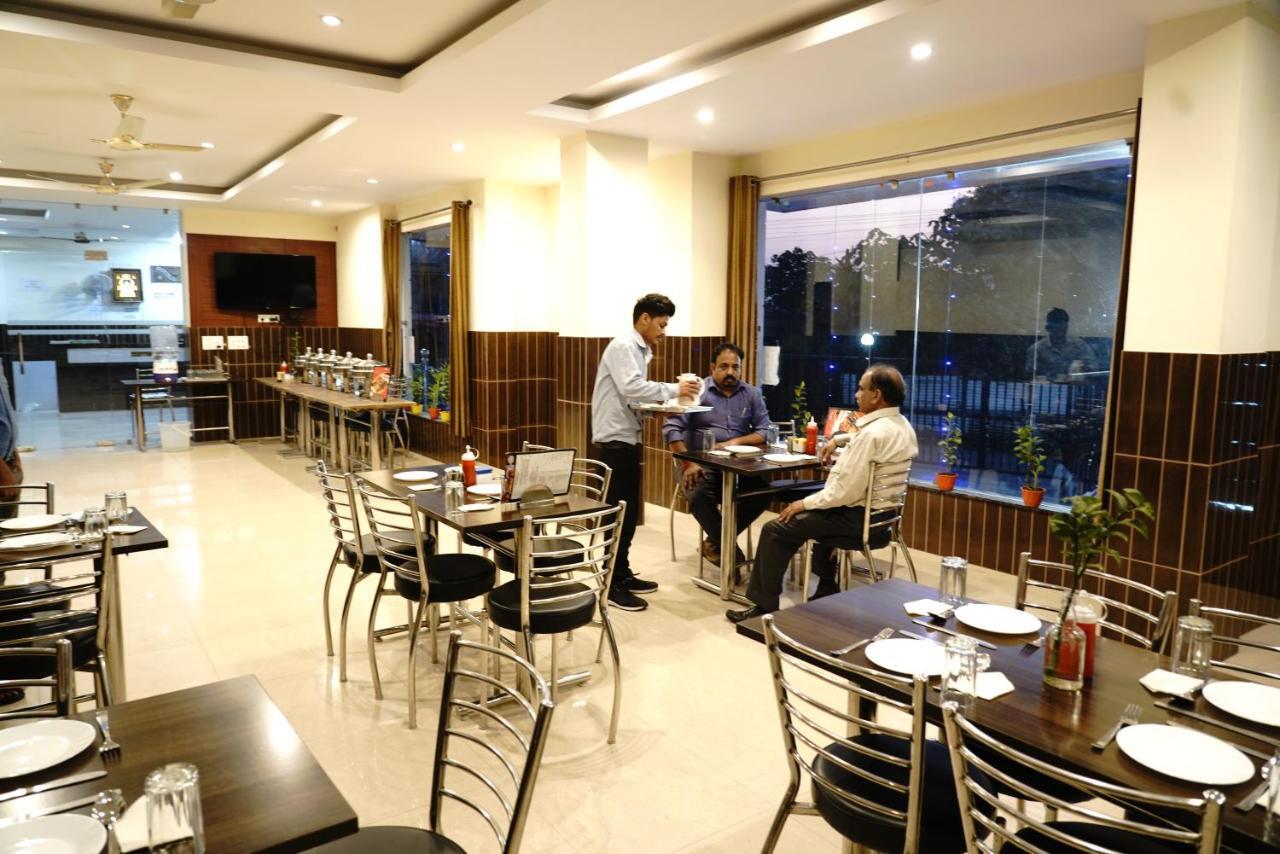 Hotel Vishnu Inn Dehradun Exterior foto